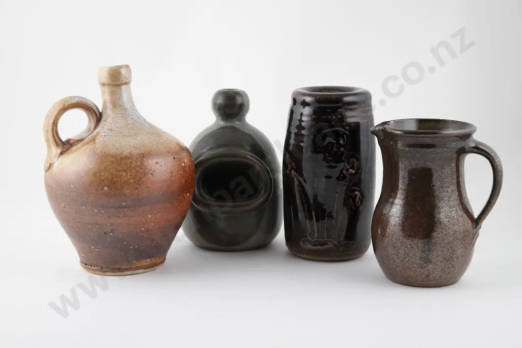 Four Various NZ Pottery Pieces Image 1++