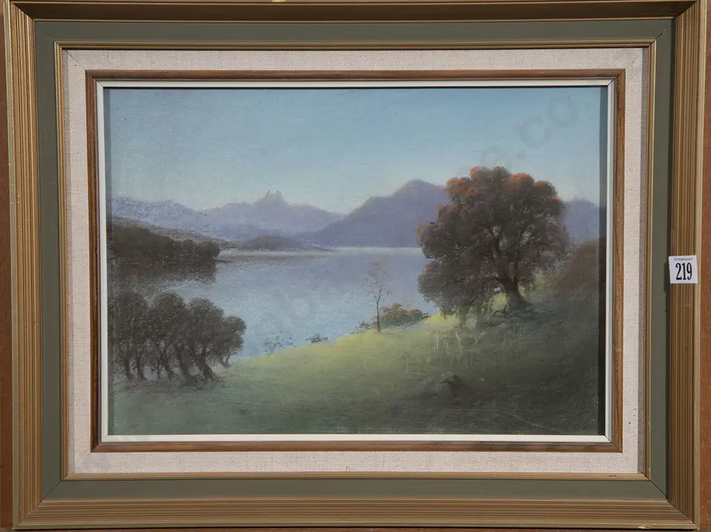 J D Perrett - Urquharts Bay Image 1++