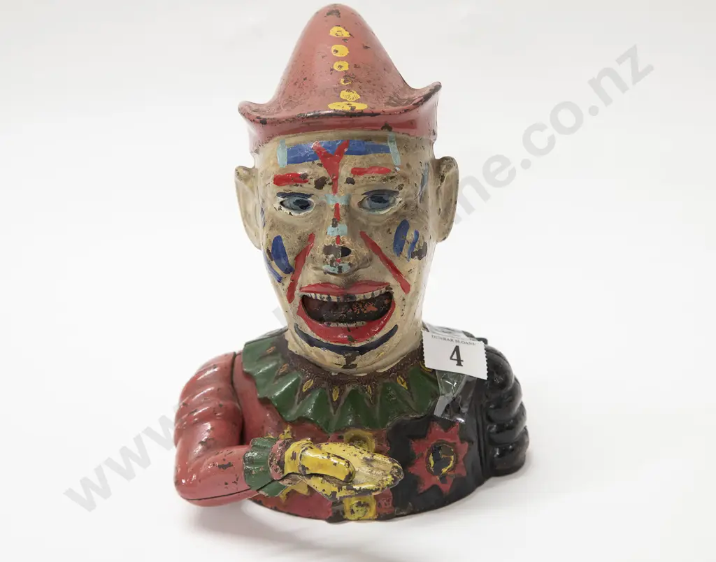 Cast Iron Clown Money Box Image 1++