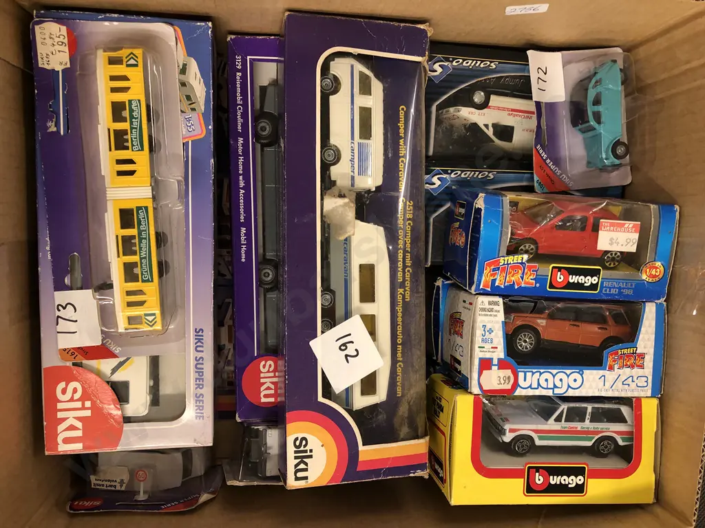 Box Qty of Assorted Modern Die Cast Models Image 1++