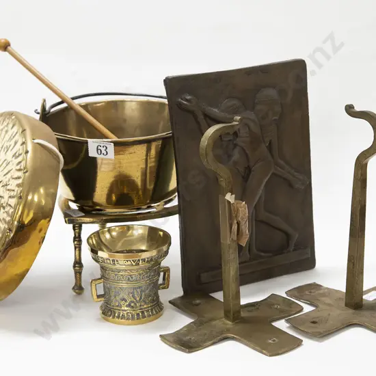 Quantity of Brassware