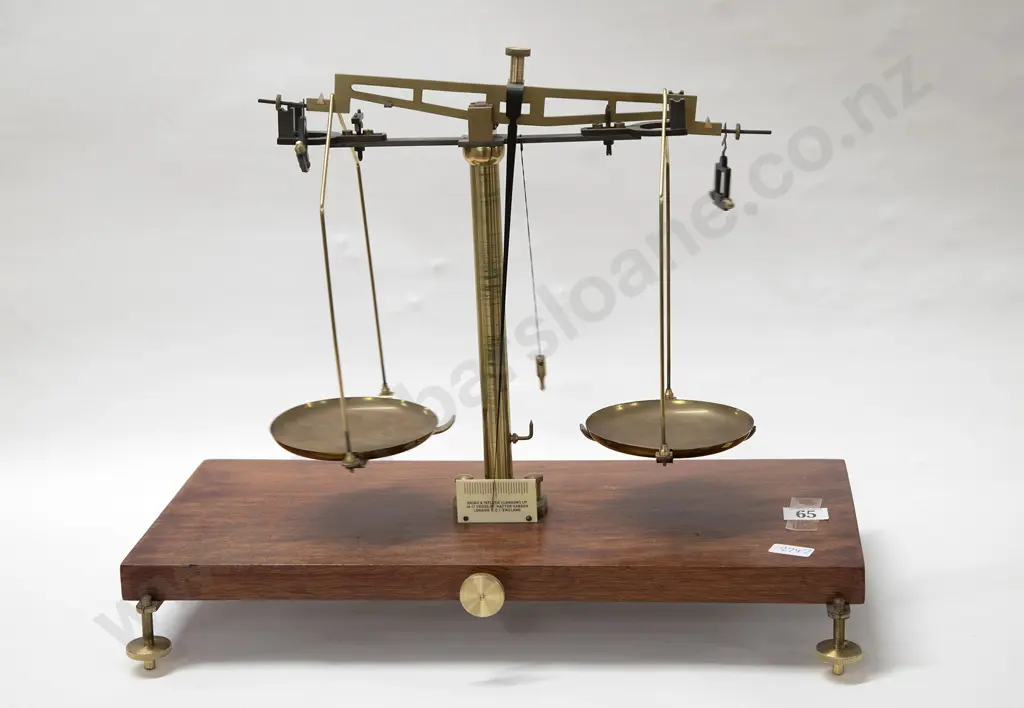 Baird Ampersand Tatlock Balance Scales Image 1++