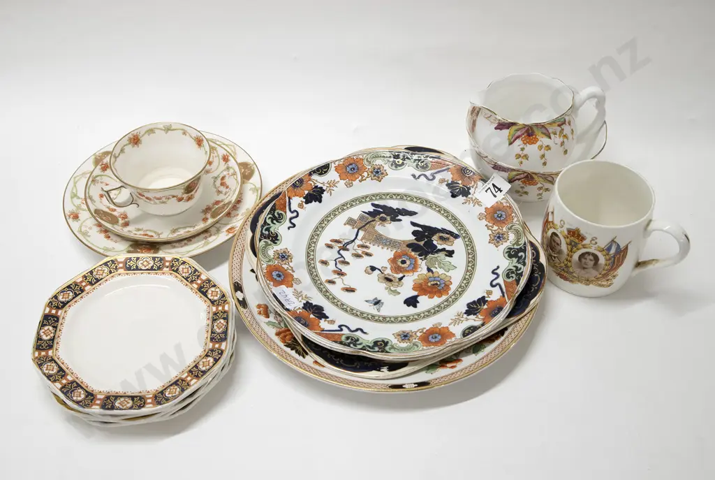 Quantity of Floral Decorated Tea China incl Trio etc Image 1++
