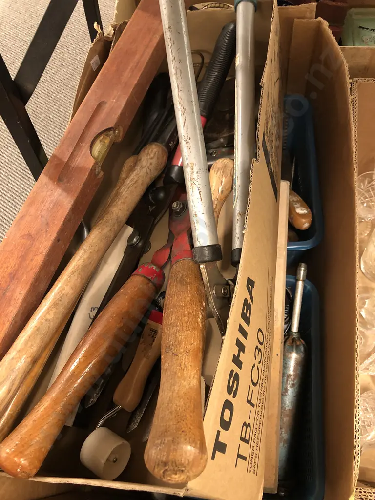 Box of Assorted Tools Image 1++
