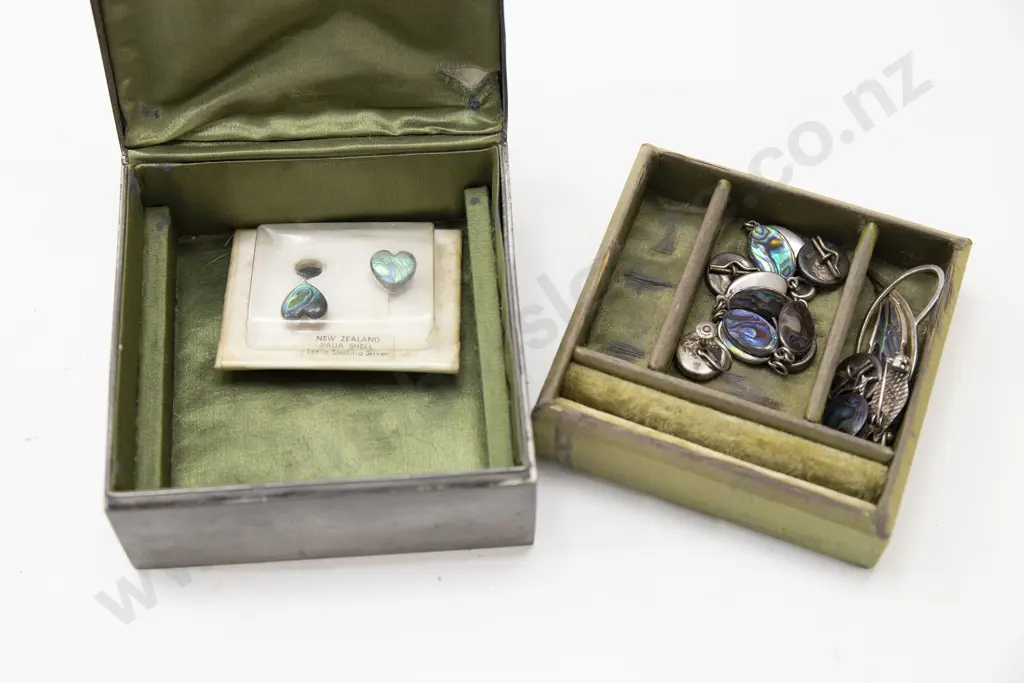 Qty of Assorted NZ S/S and Paua Jewellery in Pewter Box Image 1++