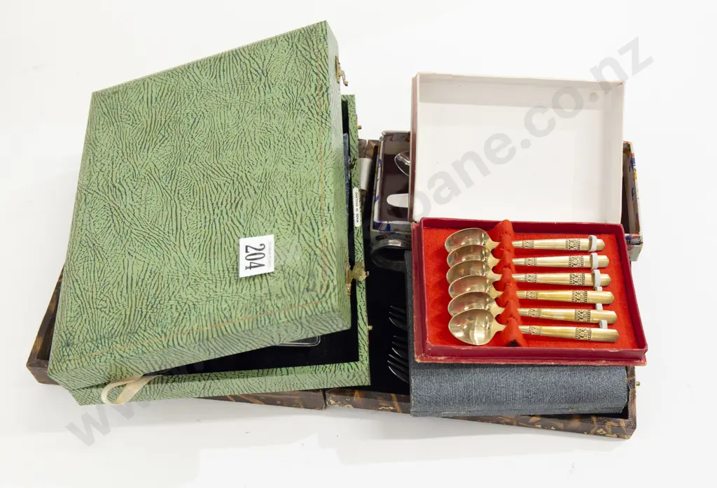 Qty of Boxed S/P Cutlery Image 1++