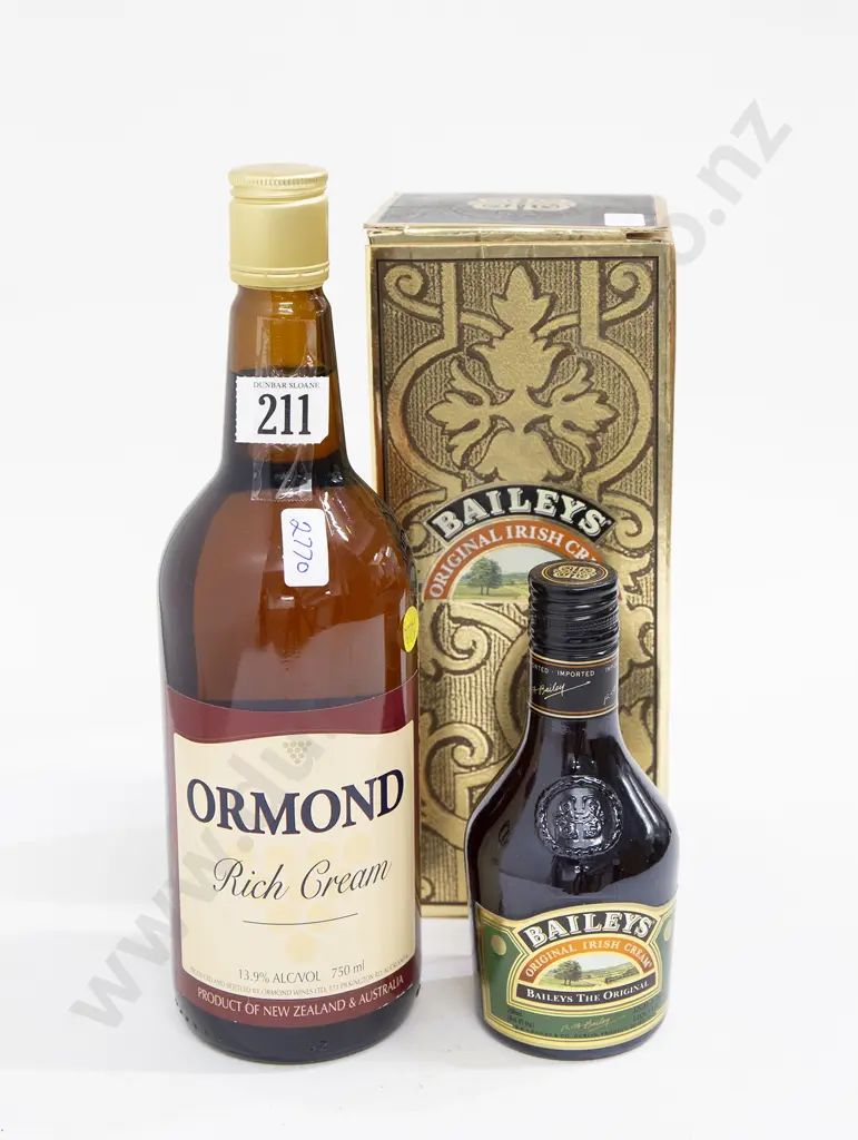 Boxed Baileys Irish Cream with Miniature Baileys and Other Liqeur Image 1++