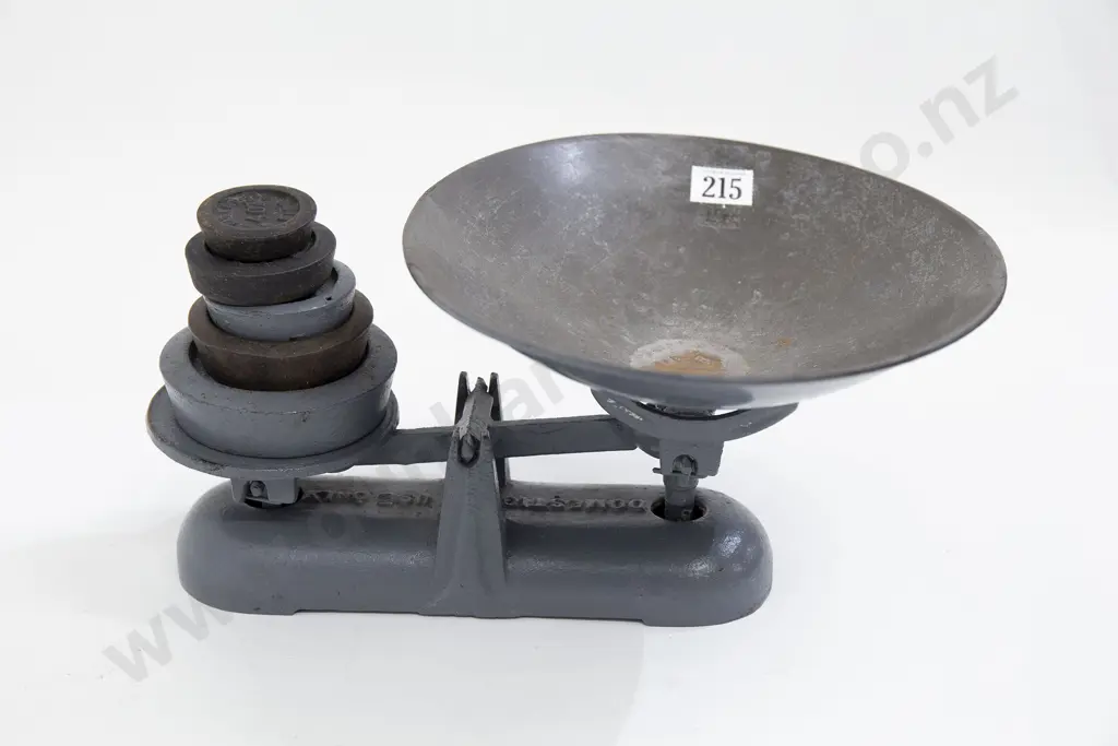 Set of Vintage Kitchen Scales With Weights Image 1++