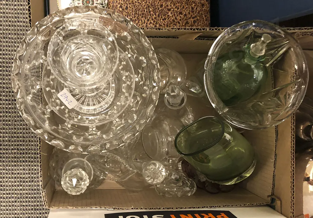 Small Box Assorted Crystal Image 1++