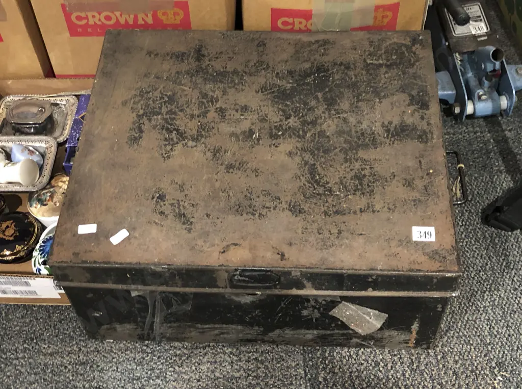 Tin Box Image 1++