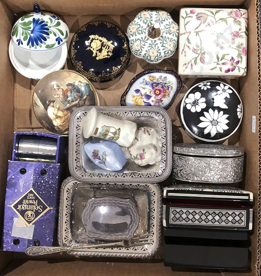 Assorted S/P and Ceramic Trinket Boxes Image 1++