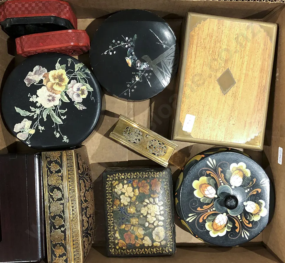 Assorted Jewellery and Ceramic Trinket Boxes Image 1++