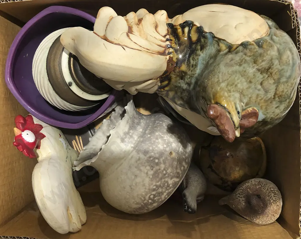 Box of Assorted Pottery incl Bird Ornaments Image 1++