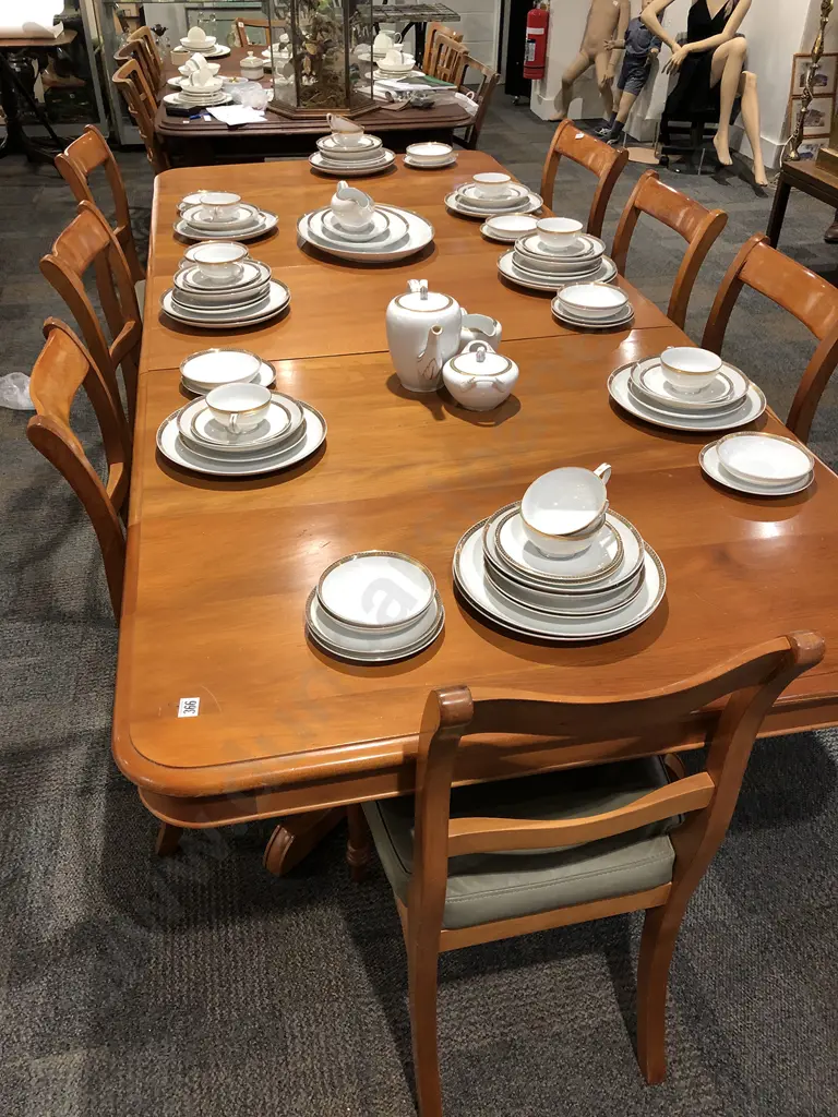 Swamp Kauri Extension Dining Table and Seven Chairs Image 1++