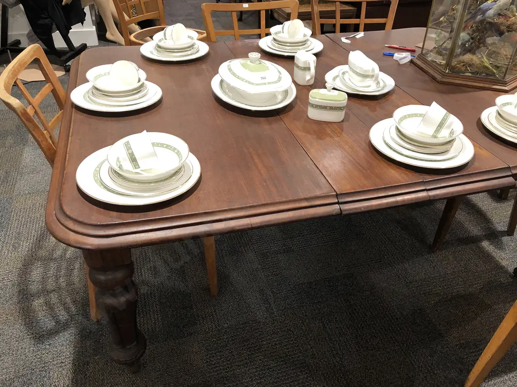Victorian Extension Dining Table Image 1++