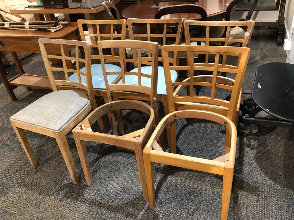 Six Thonet Dining Chairs (a/f) Image 1++