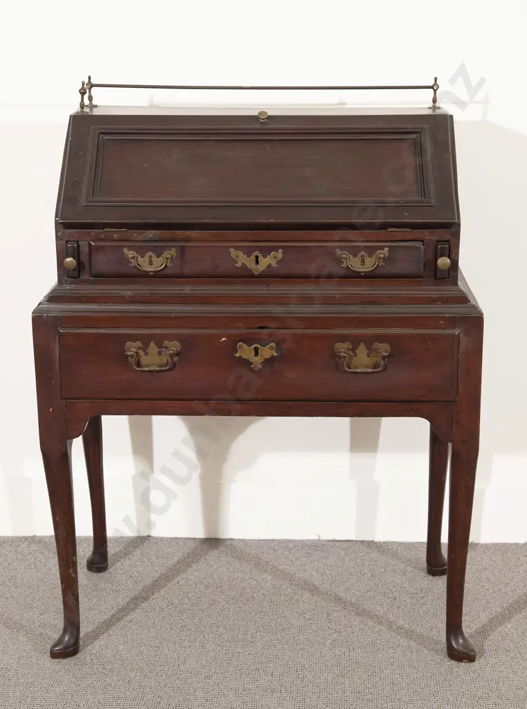 Rare American Federal Period Two Stage Mahogany Bureau Image 1++
