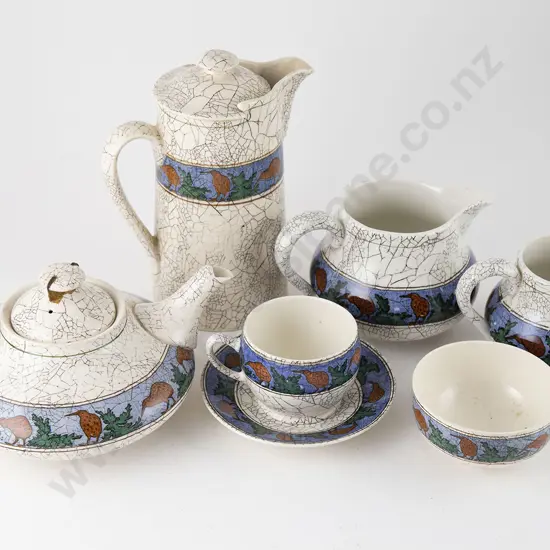 Royal Doulton 'Kiwi" Pattern Part Teaset