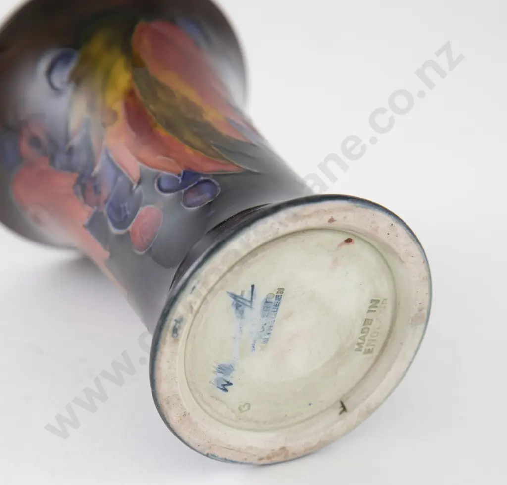 Small Moorcroft Leaf & Berry Pattern Vase Image 1++