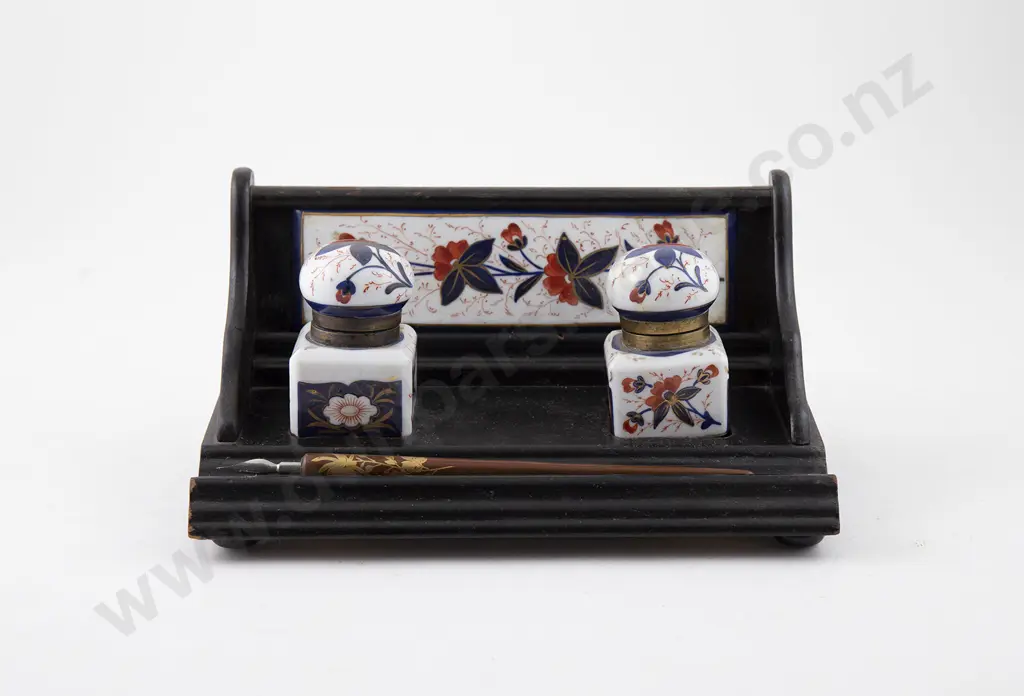 Late Victorian Ebonised Deskstand Image 1++