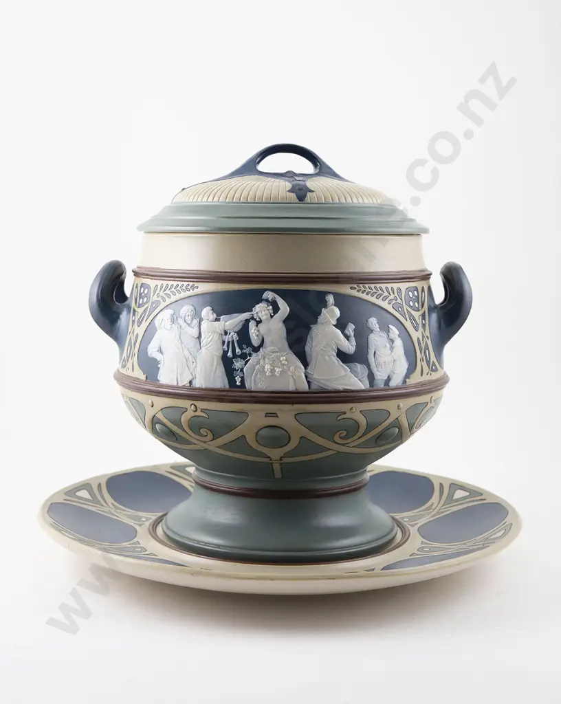 A Fine Mettlach Art Nouveau Pate Sur Pate Soup Tureen & Stand Image 1++
