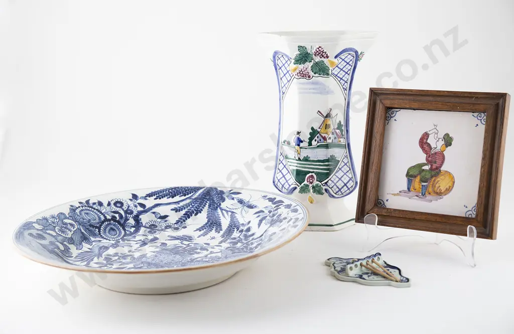 Makkum Blue & White Charger Image 1++