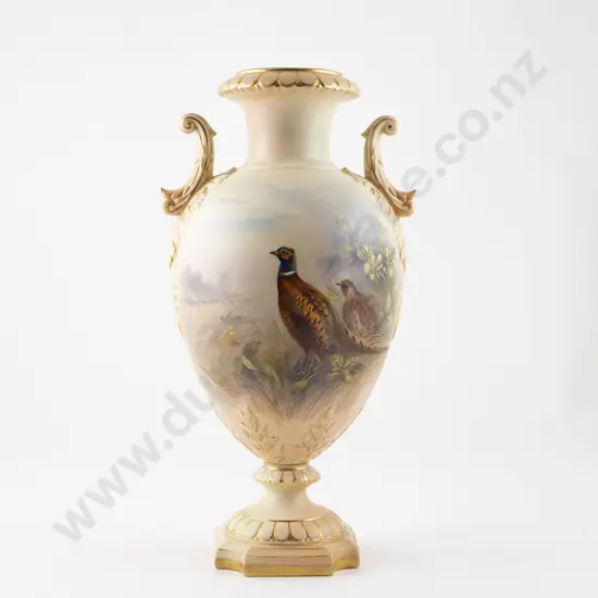 Grainger Royal Worcester Urn