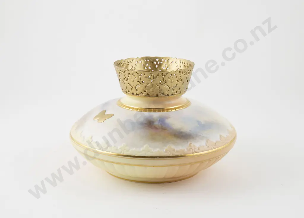 Royal Worcester Vase Image 1++