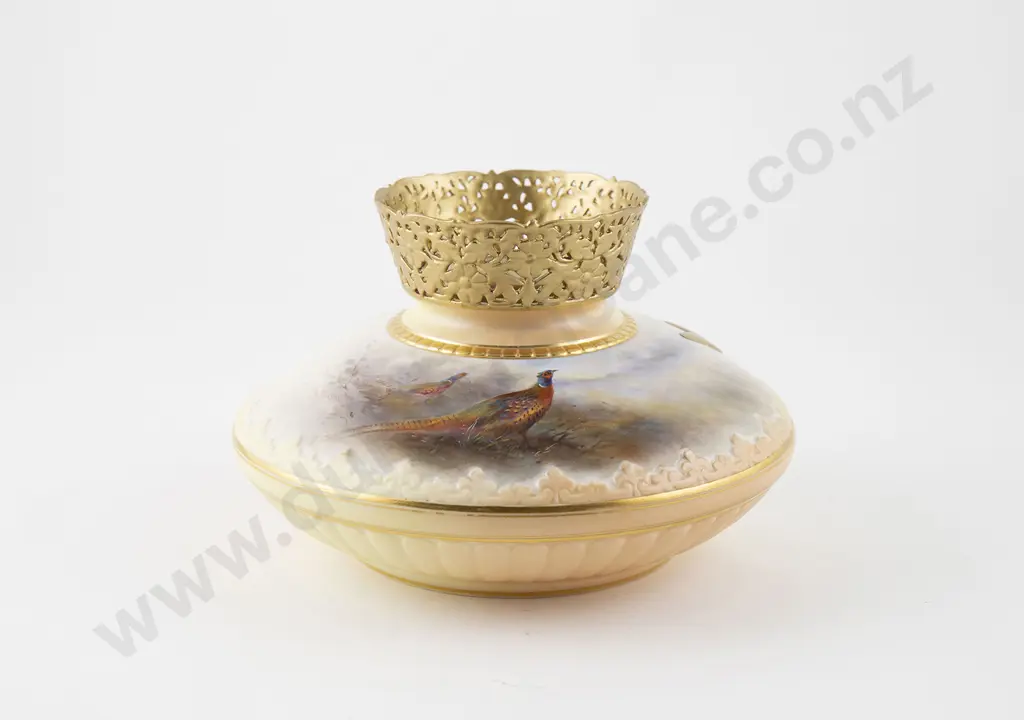 Royal Worcester Vase Image 1++