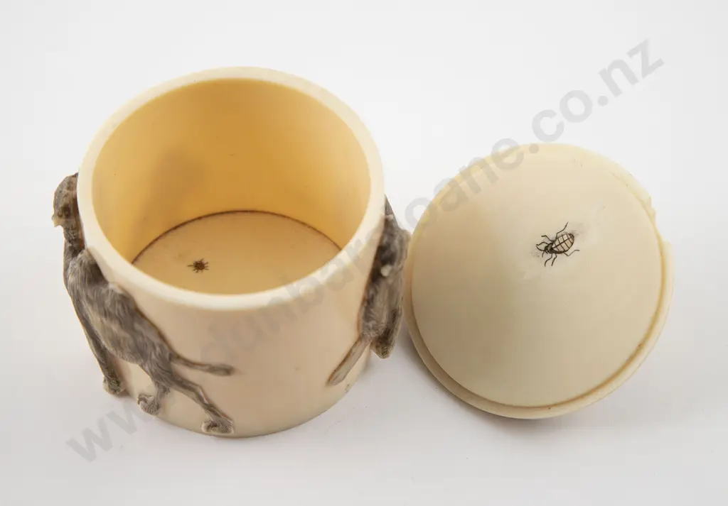 Japanese Ivory Lidded Cylindrical Box Image 1++