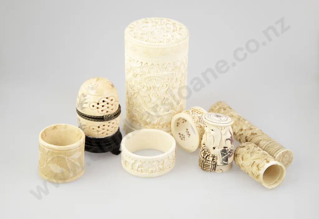 Seven Various Ivory & Bone Carvings Image 1++