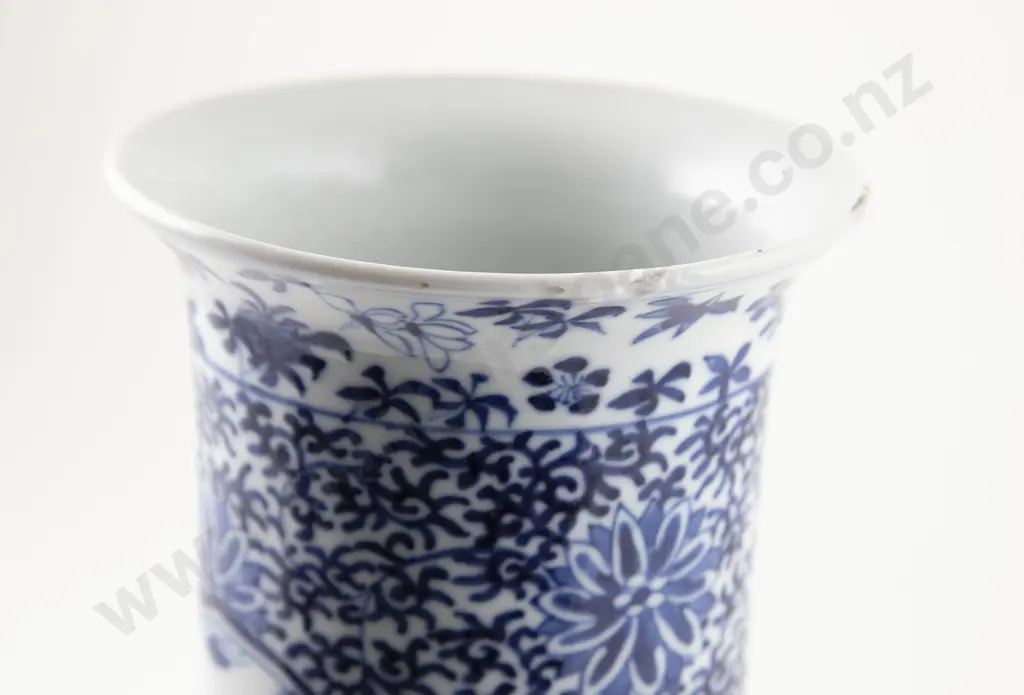 Chinese Blue & White Cylindrical Vase Image 1++