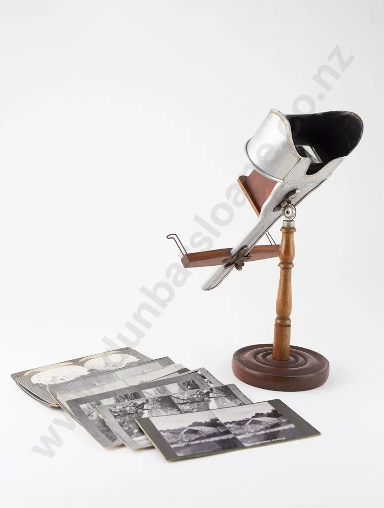 Vintage Stereoscopic Viewer & Slides Image 1++