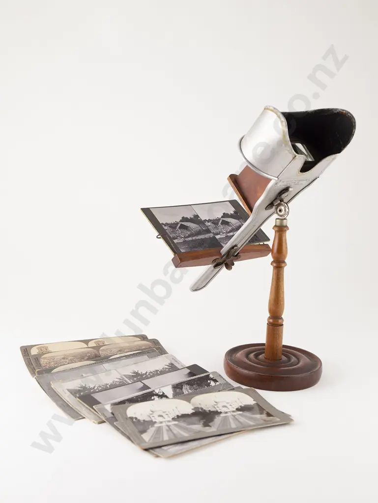 Vintage Stereoscopic Viewer & Slides Image 1++