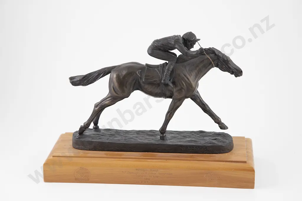 Resin model Of Racehorse Our Maizcay Image 1++