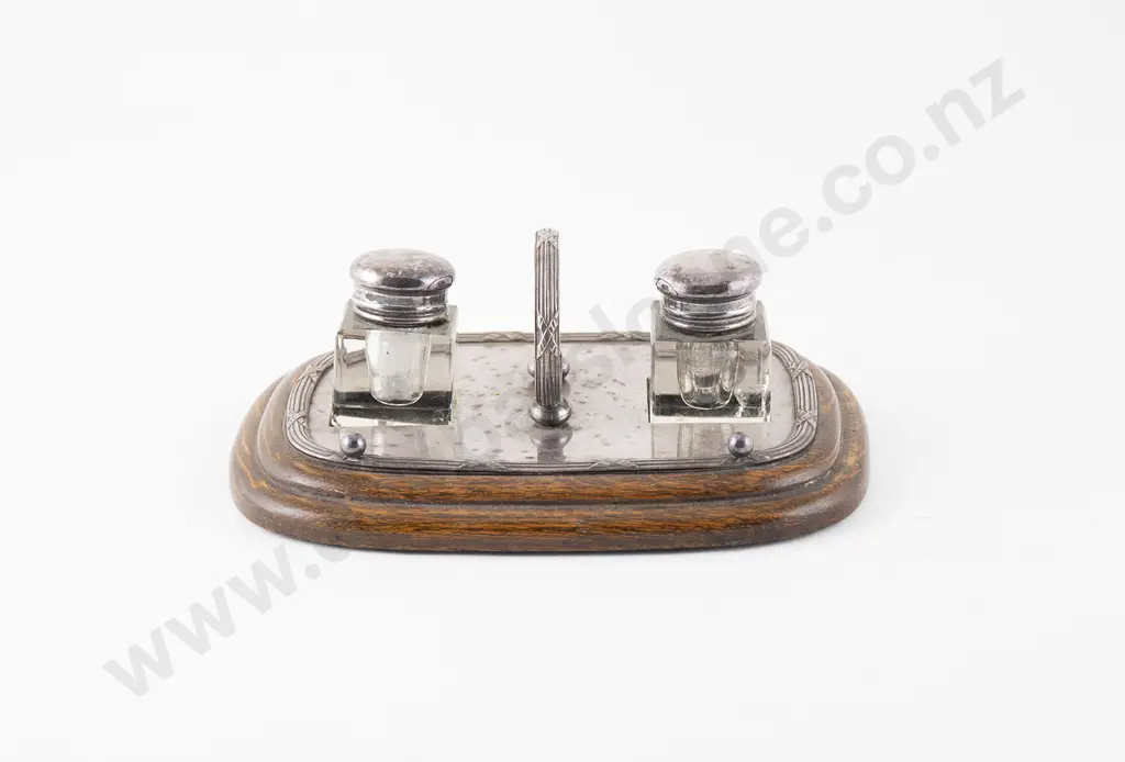 Edw S/Plate & Oak Deskstand Image 1++