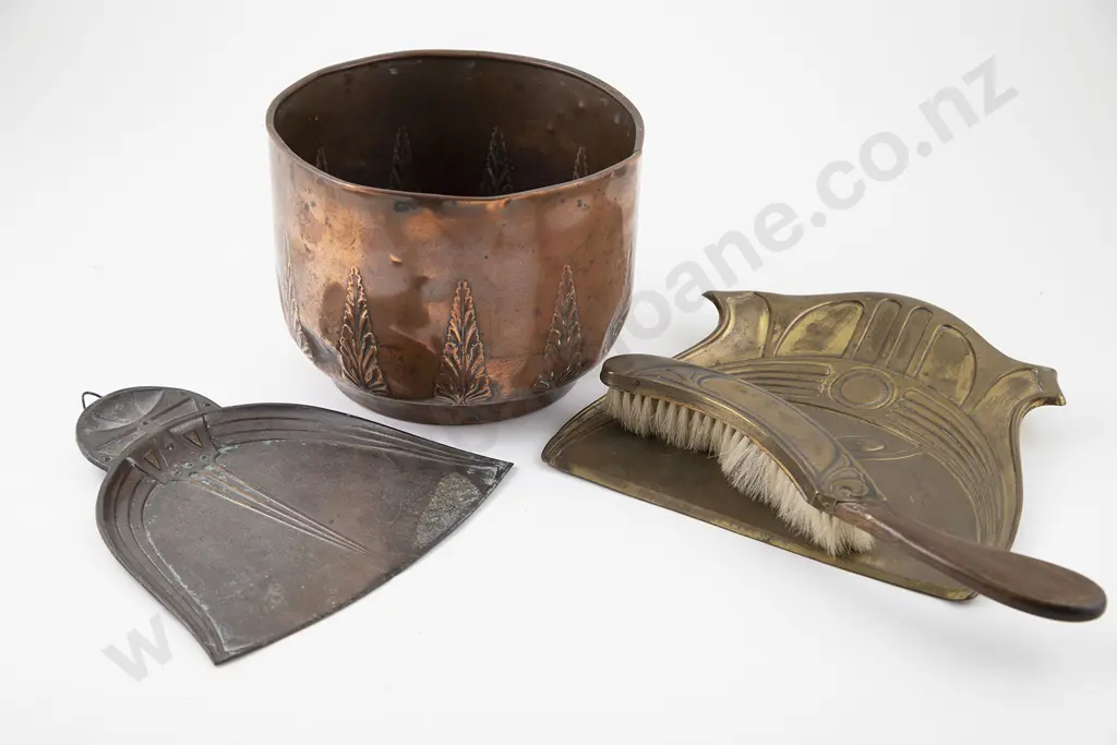 Art Nouveau Copper Jardiniere By Joseph Sankey & Sons Image 1++