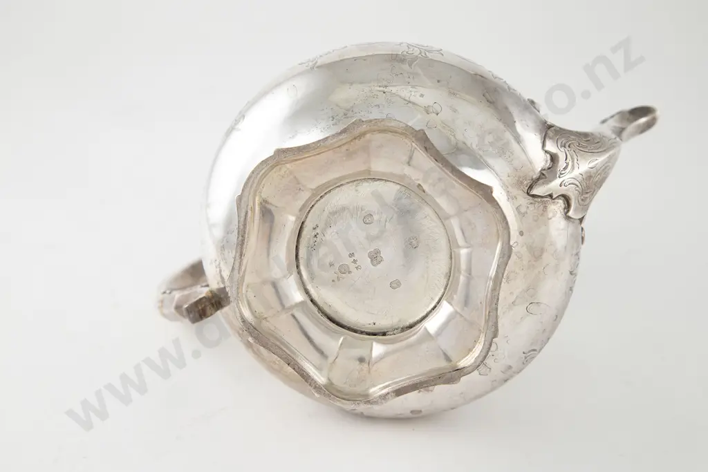 Victorian S/S Teapot Image 1++
