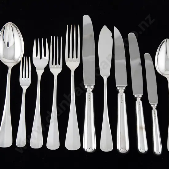 Extensive 126 Piece Sola Hollands Glad Pattern Silver Suite Of Cutlery