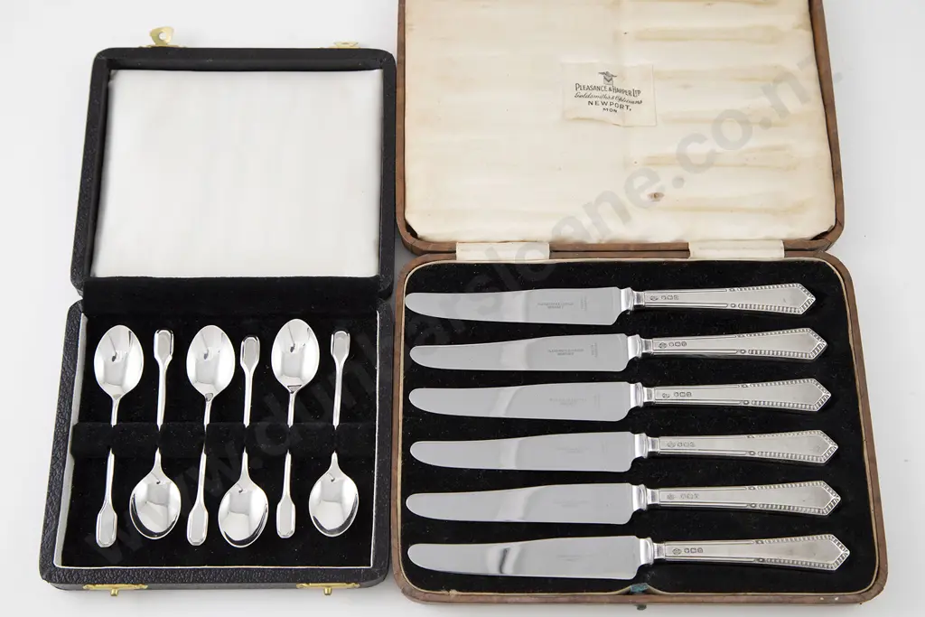 Cased Set Six Art Deco S/S Fruit Knives & other cased set Image 1++