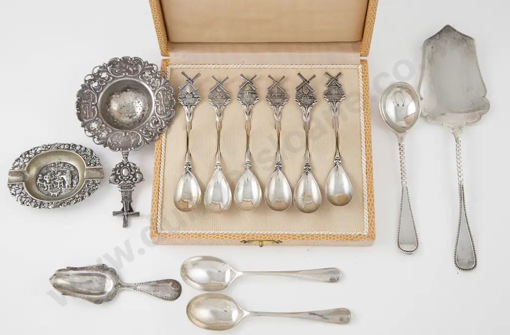 Cased Set Of Six Dutch Silver Teaspoons Image 1++