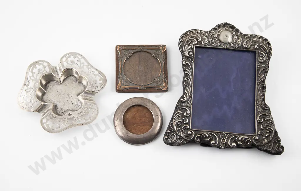 Two S/S Photograph Frames Image 1++