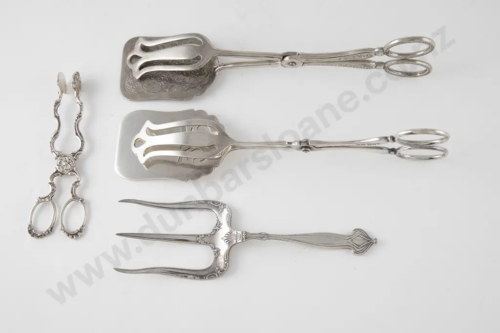 S/Plate Sugar Tongs Image 1++