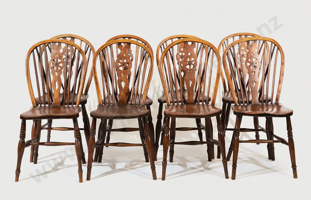 Set Eight Victorian Elm Windsor Chairs Image 1++
