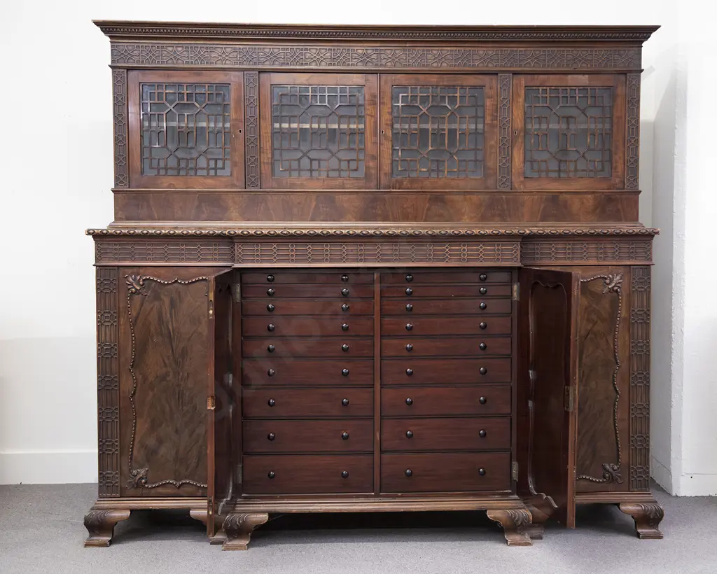 Edwardian Mahogany Chinese Chippendale Style Collectors Cabinet Image 1++