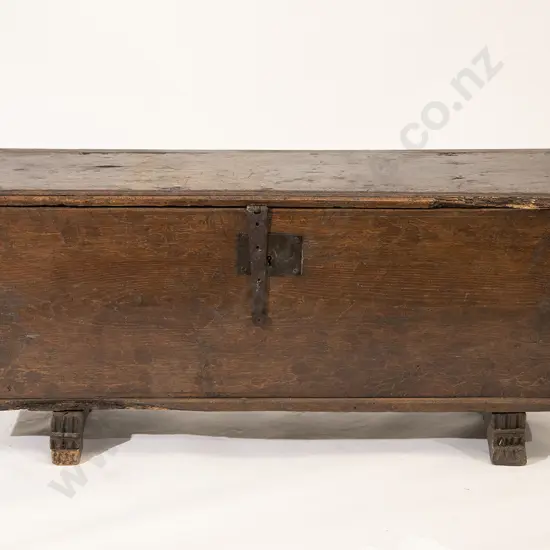 C17th Oak Coffer