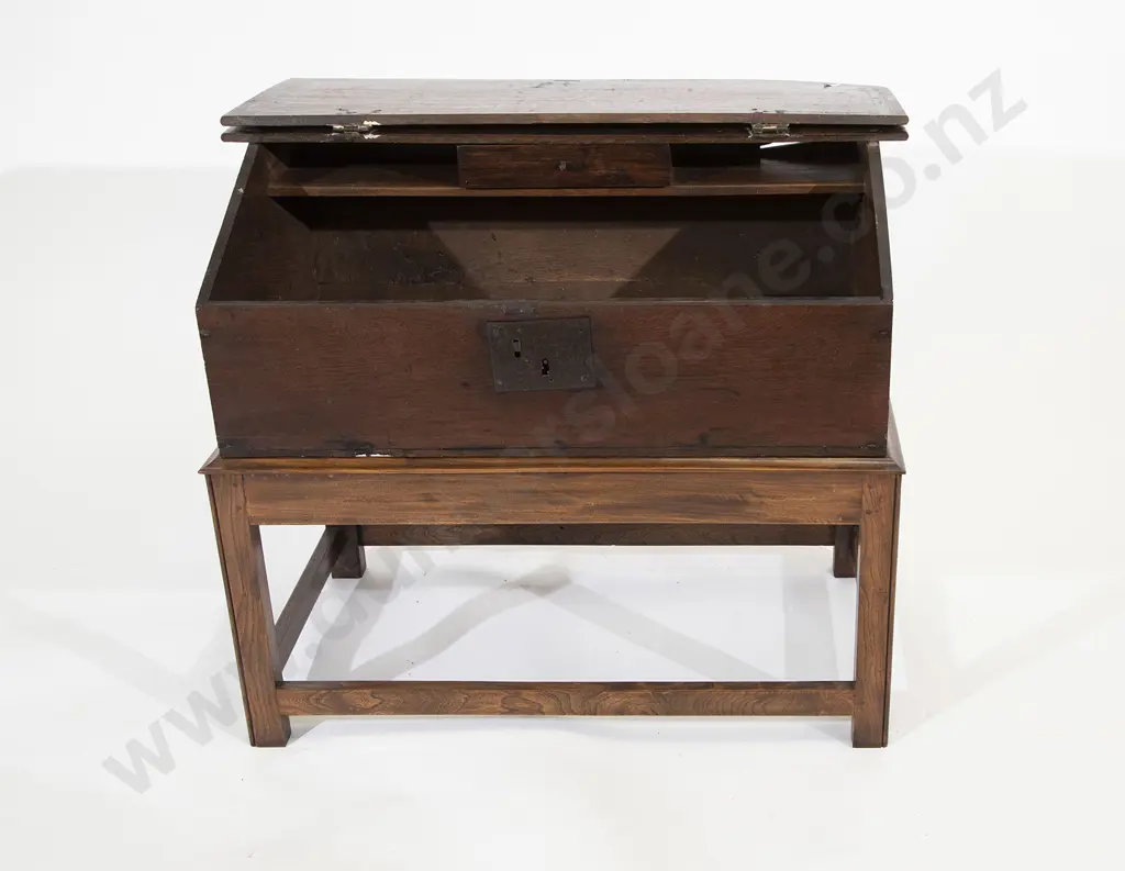Early C18th Oak Bible Box Image 1++