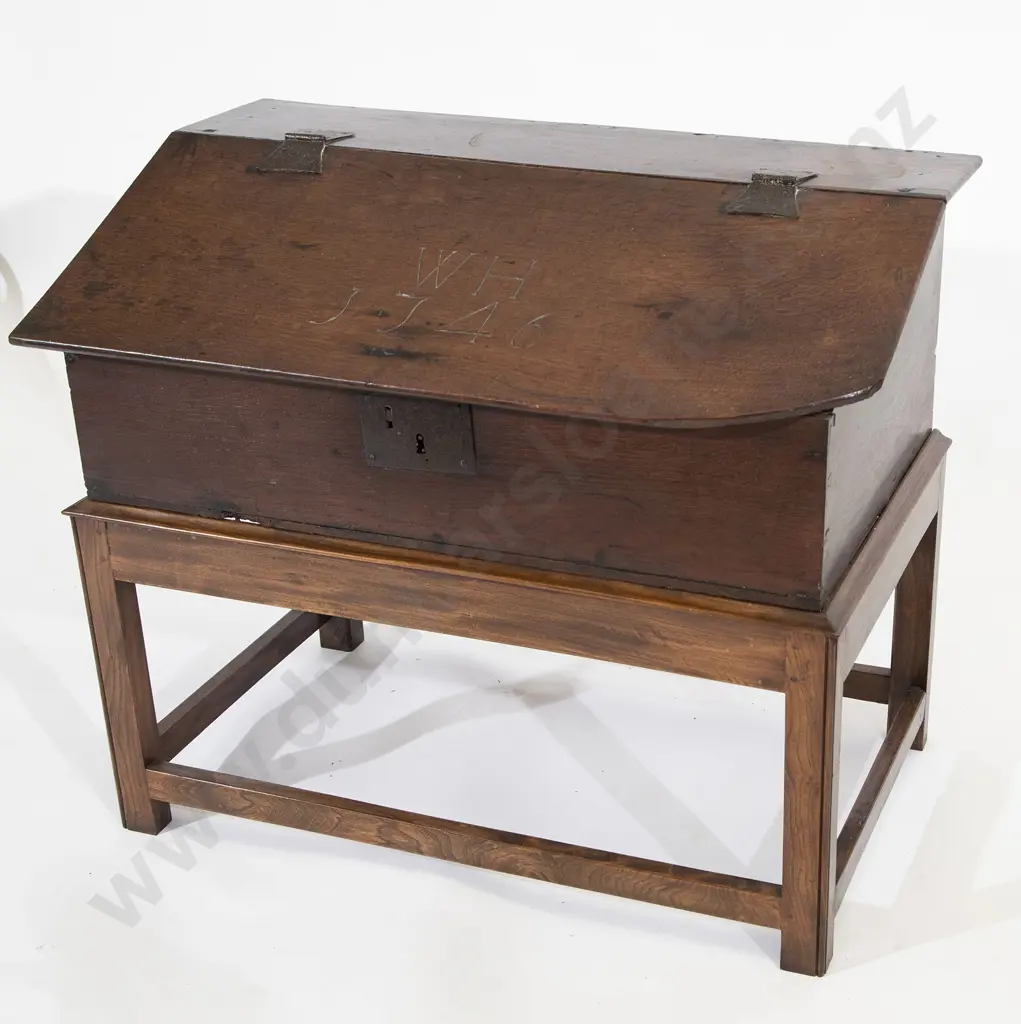 Early C18th Oak Bible Box Image 1++