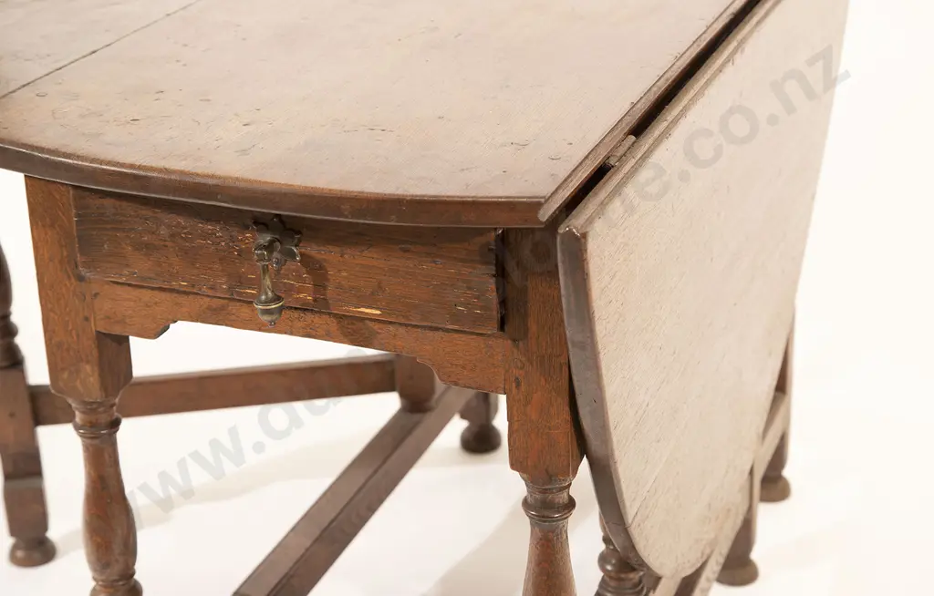 Early C18th Oak Gate Drop Leaf Table Image 1++
