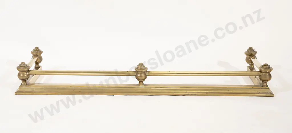 Late Victorian Brass Fire Fender Image 1++